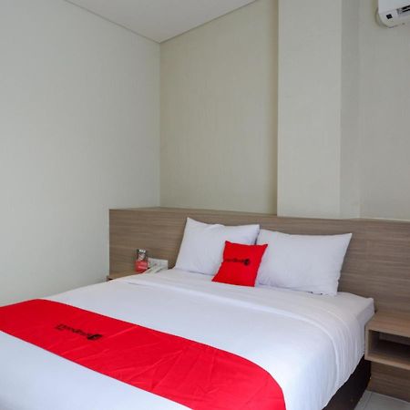 Hotel Reddoorz Near Exit Tol Banyumanik 2 Srondolwetan Exteriér fotografie