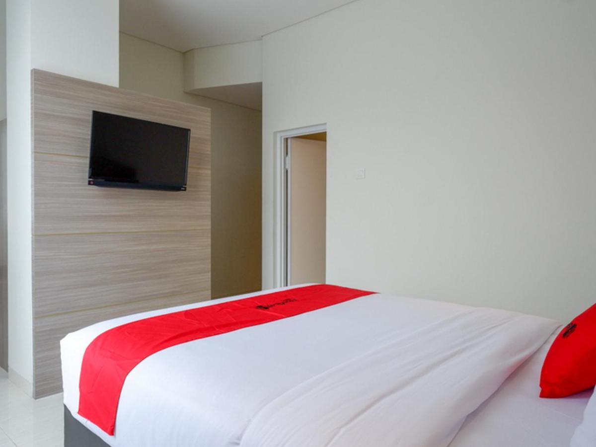 Hotel Reddoorz Near Exit Tol Banyumanik 2 Srondolwetan Exteriér fotografie