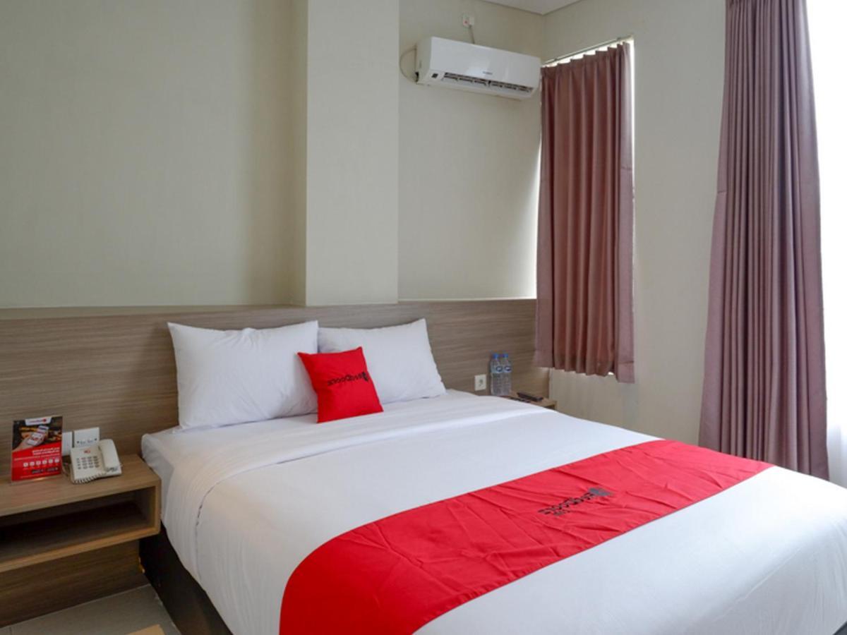 Hotel Reddoorz Near Exit Tol Banyumanik 2 Srondolwetan Exteriér fotografie